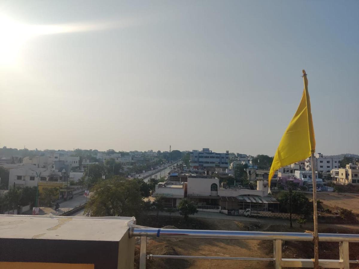Hotel Hariram Tower Wardha Exterior photo