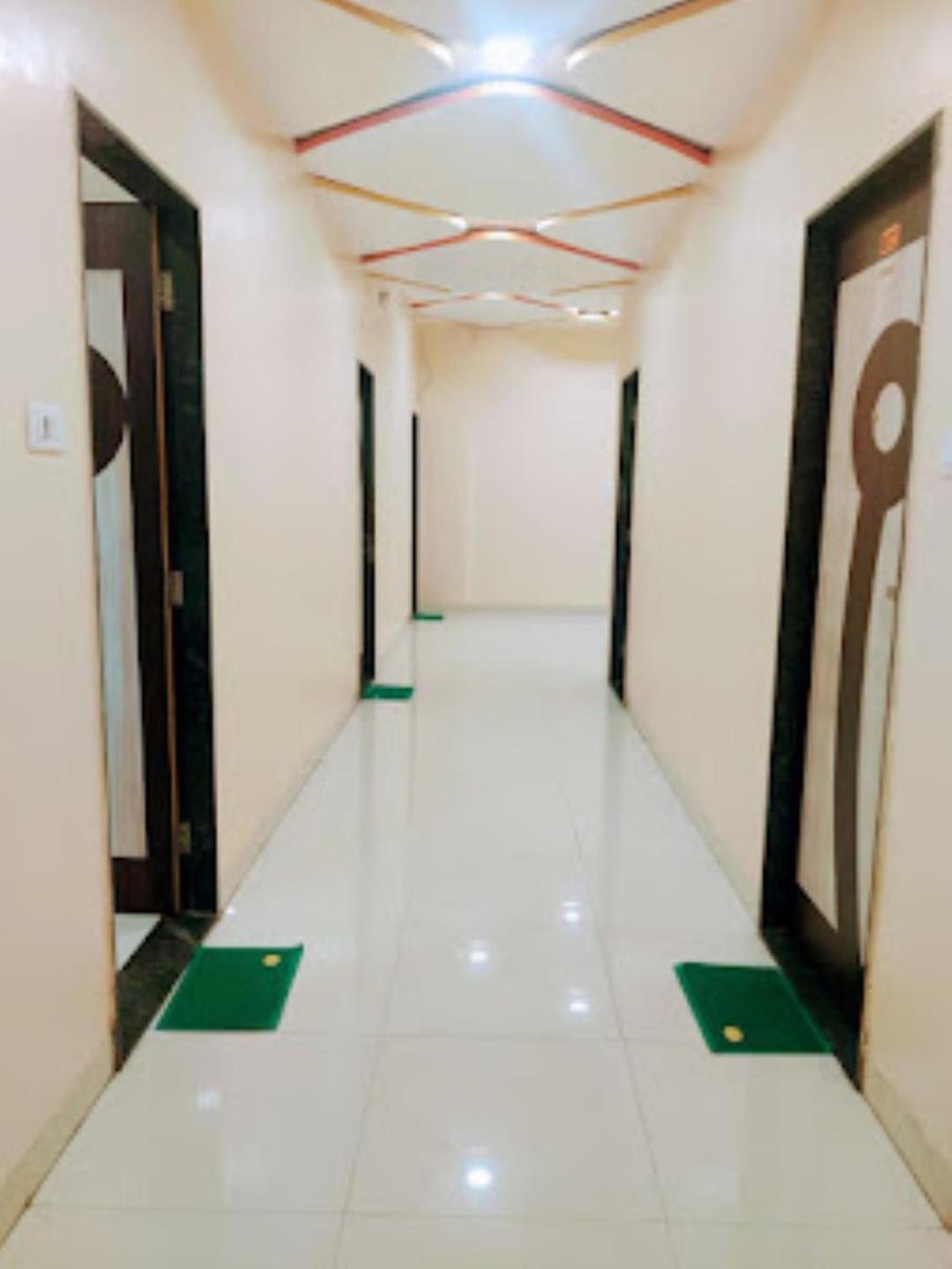 Hotel Hariram Tower Wardha Exterior photo